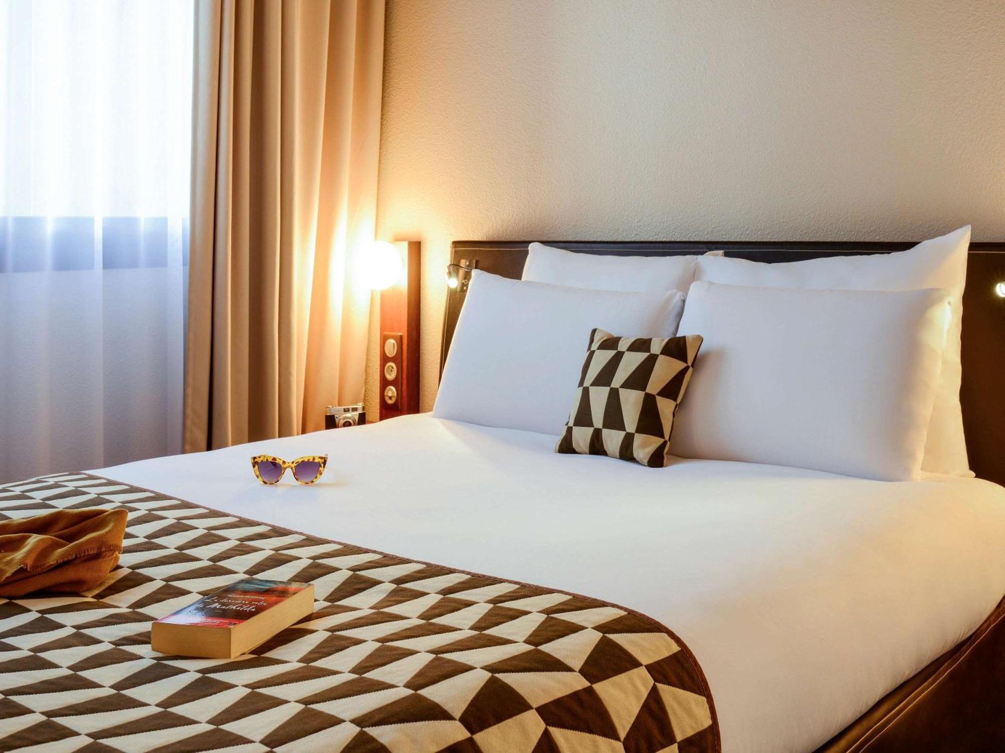 Hotel Mercure Lyon Centre Lumiere Екстер'єр фото