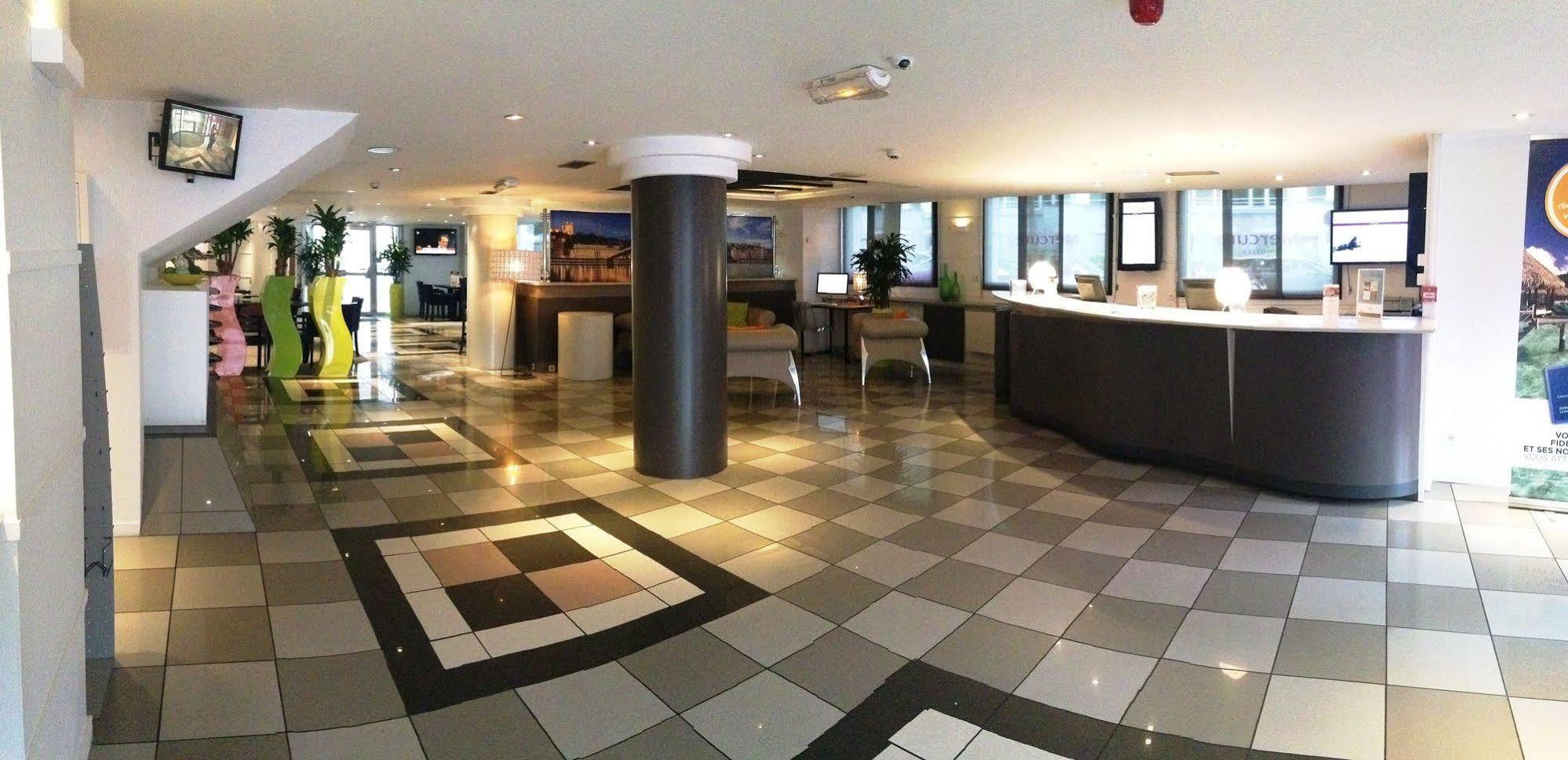 Hotel Mercure Lyon Centre Lumiere Екстер'єр фото
